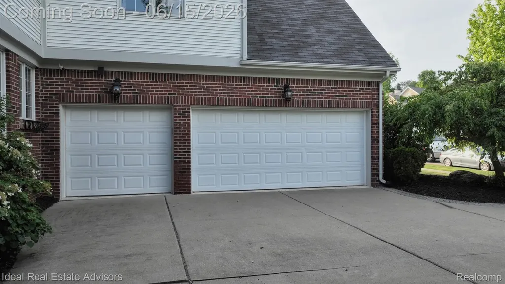 1364 Kentfield Drive Rochester City MI 48307