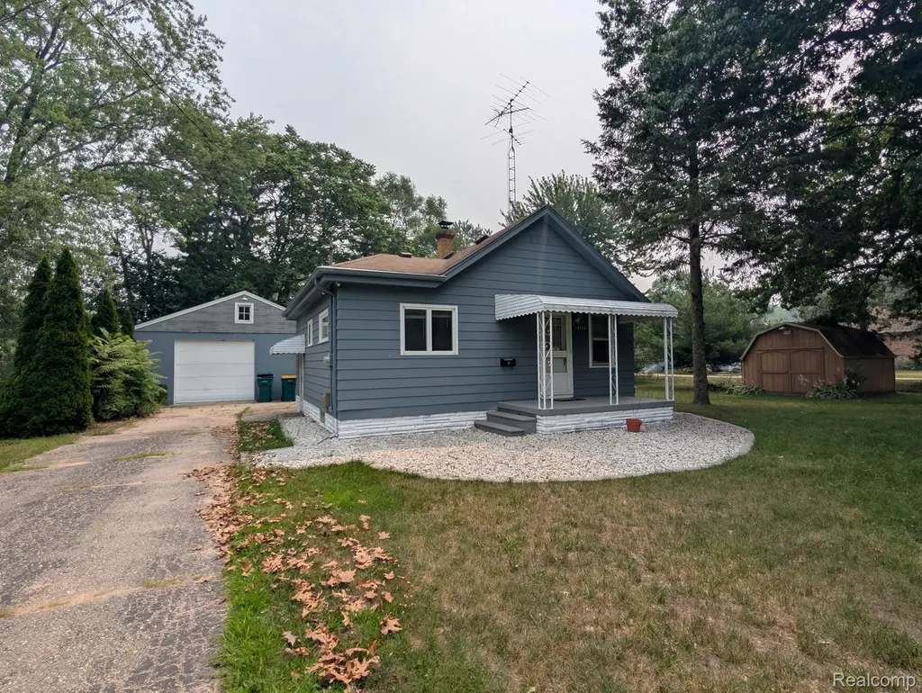 12154 Benson Road Mt. Morris City MI 48458