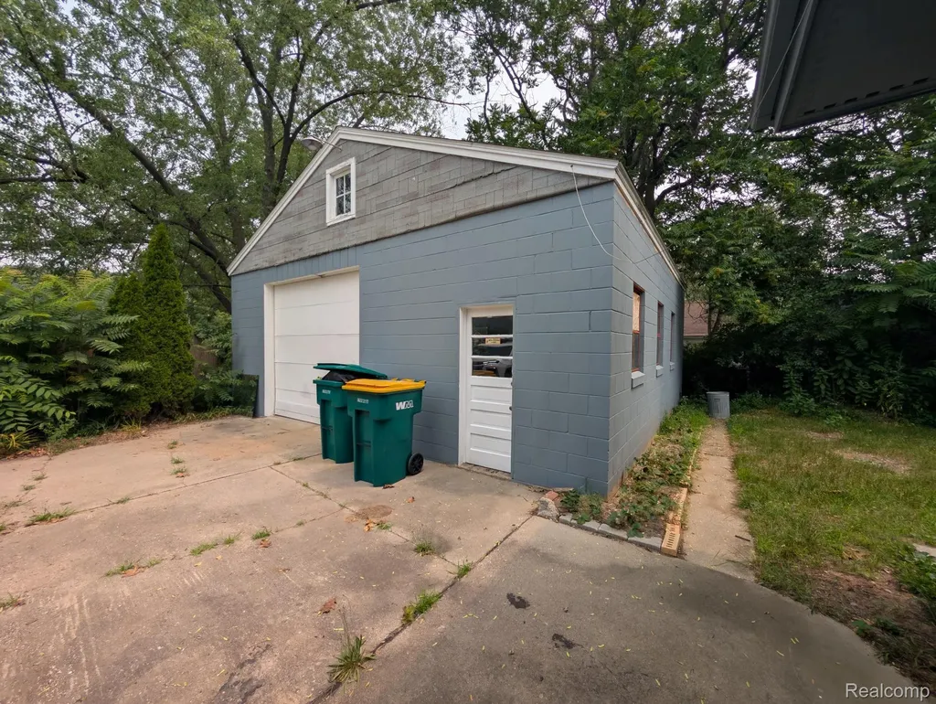 12154 Benson Road Mt. Morris City MI 48458
