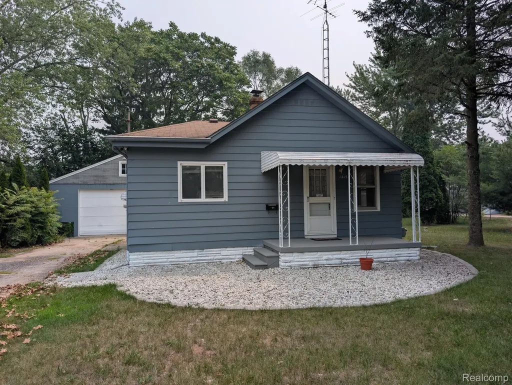 12154 Benson Road Mt. Morris City MI 48458