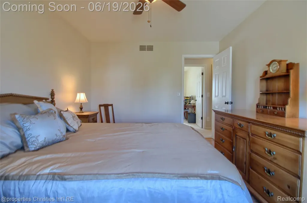 3339 Riverside Drive Canton Charter Township MI 48188
