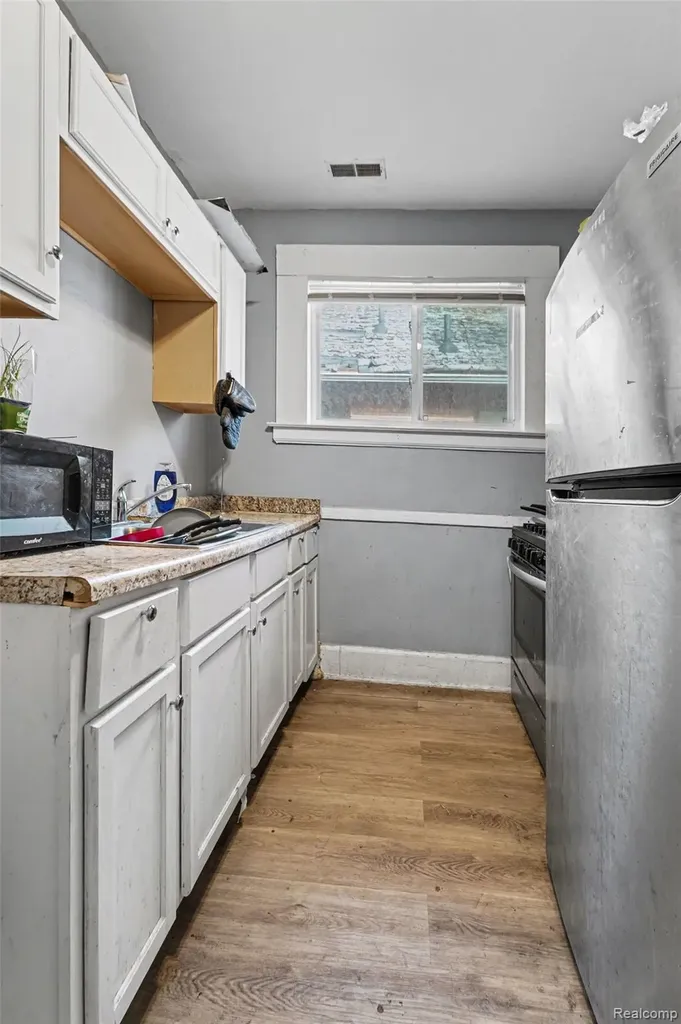 12703 Stoepel Street Detroit City MI 48238