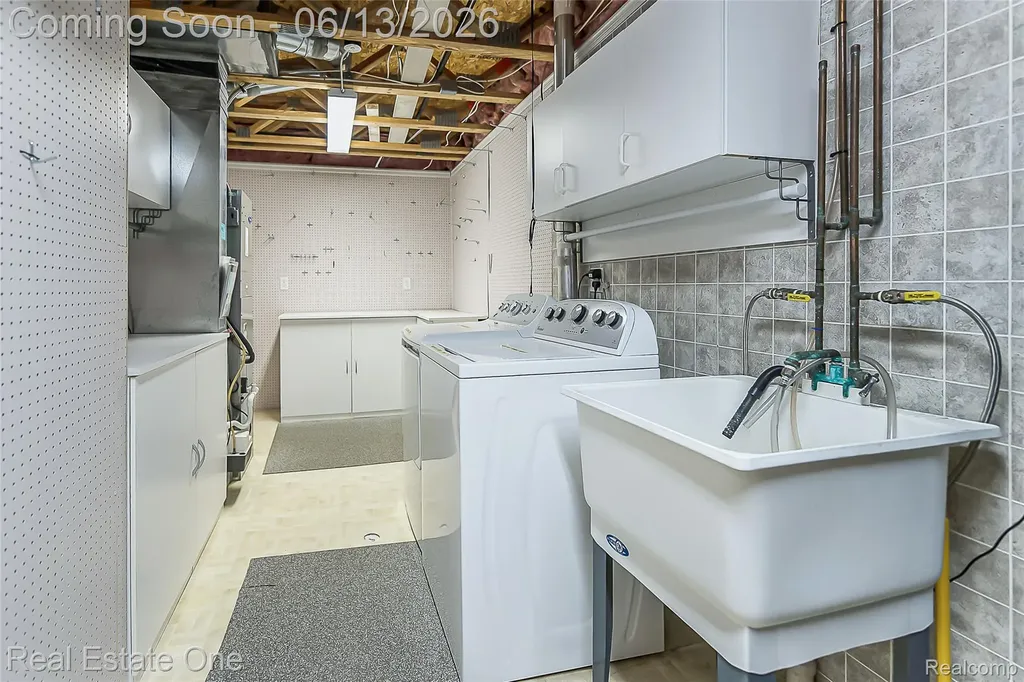 62292 Yorktown Drive South Lyon City MI 48178
