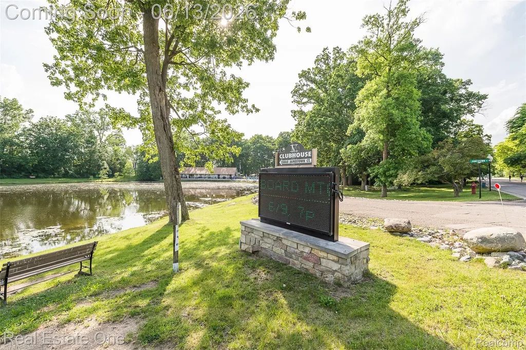 62292 Yorktown Drive South Lyon City MI 48178