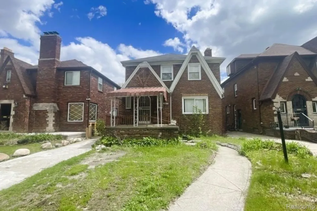 17530 Santa Barbara Drive Detroit City MI 48221
