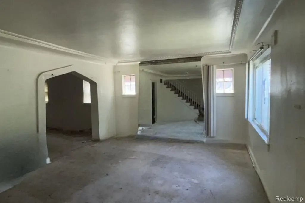 17530 Santa Barbara Drive Detroit City MI 48221