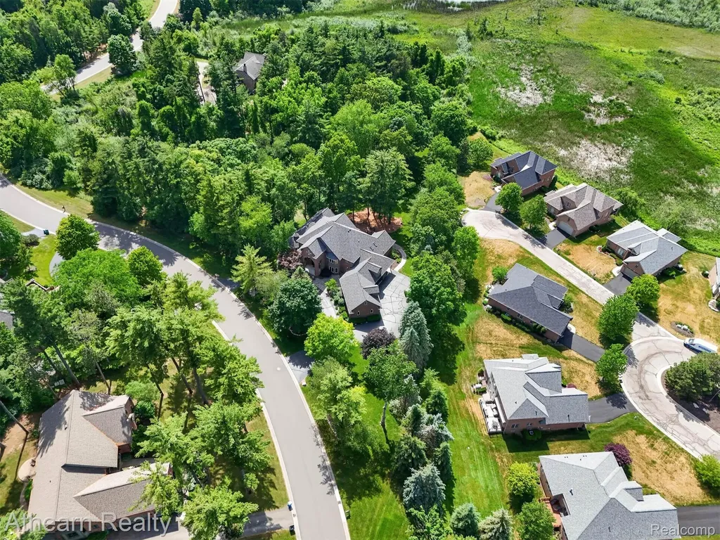 5326 Lake Forest Boulevard Genoa Township MI 48116