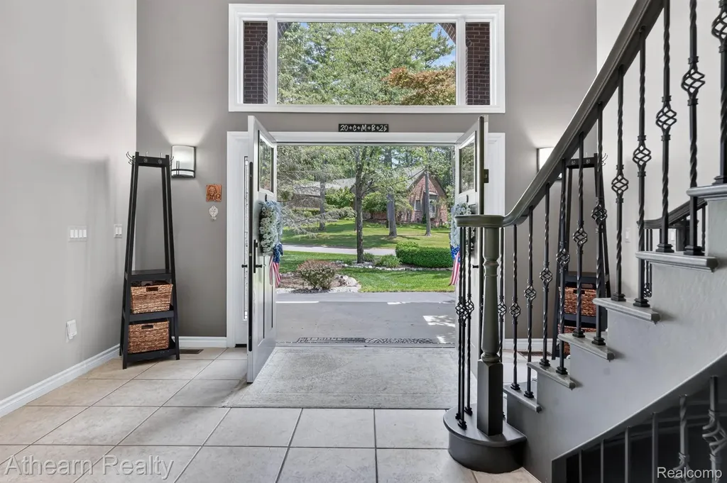 5326 Lake Forest Boulevard Genoa Township MI 48116