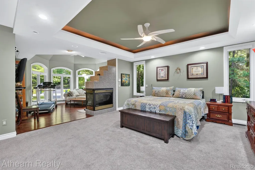 5326 Lake Forest Boulevard Genoa Township MI 48116