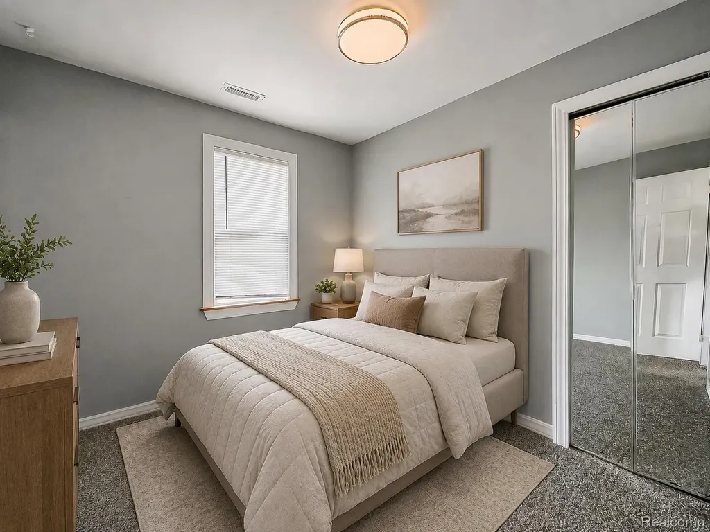 27819 Lasslett Street Roseville City MI 48066