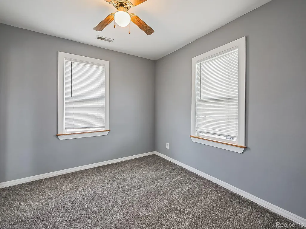 27819 Lasslett Street Roseville City MI 48066