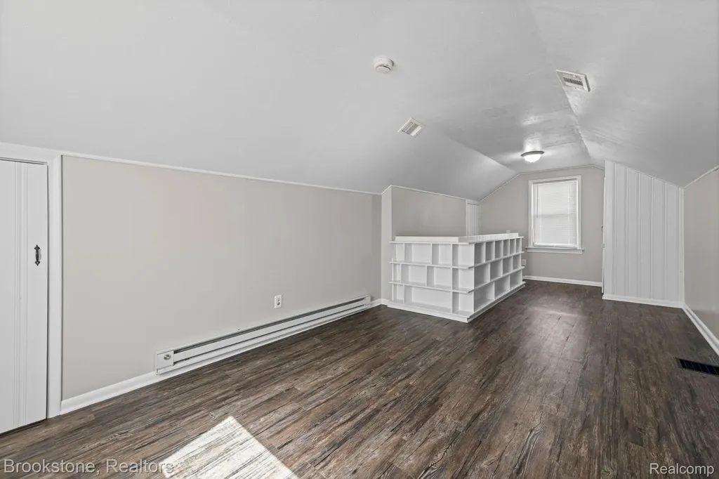 18099 Rosetta Avenue Eastpointe City MI 48021