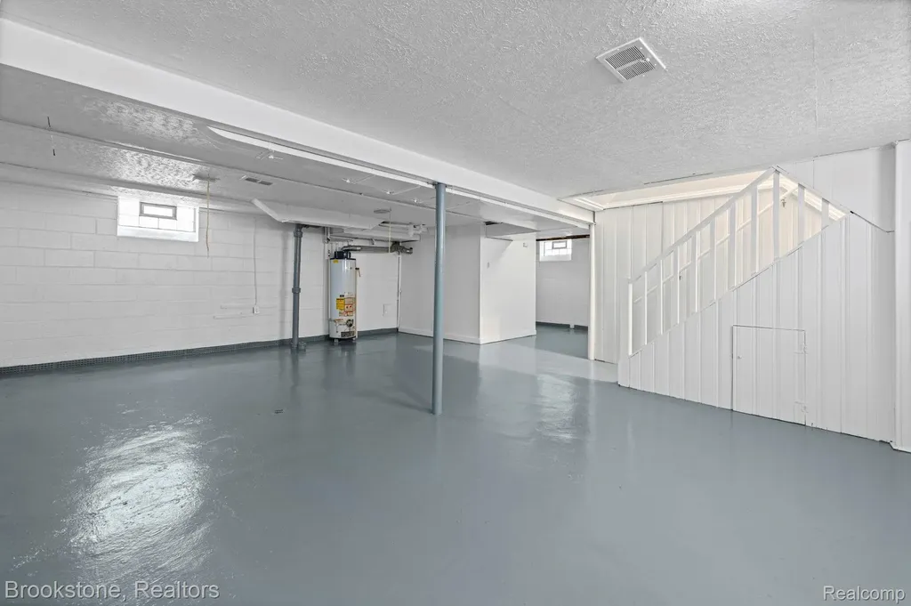 18099 Rosetta Avenue Eastpointe City MI 48021