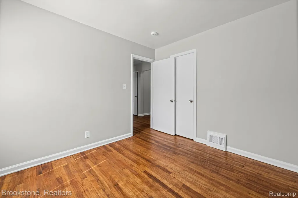 18099 Rosetta Avenue Eastpointe City MI 48021