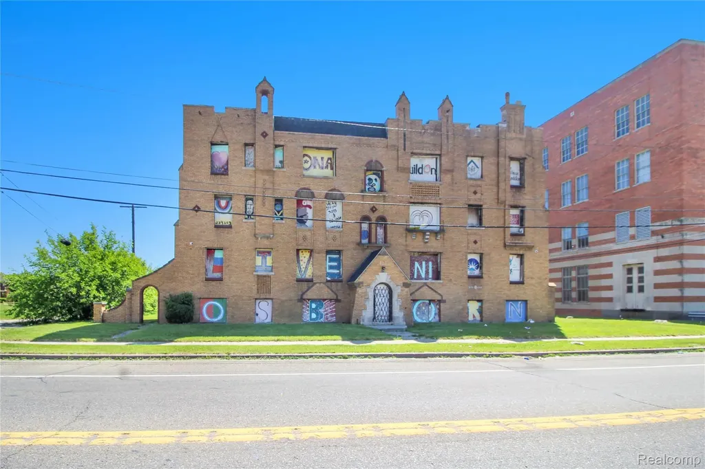 18036 Schoenherr Street Detroit City MI 48205