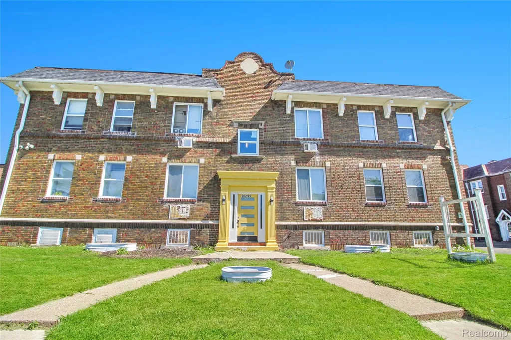 18036 Schoenherr Street Detroit City MI 48205