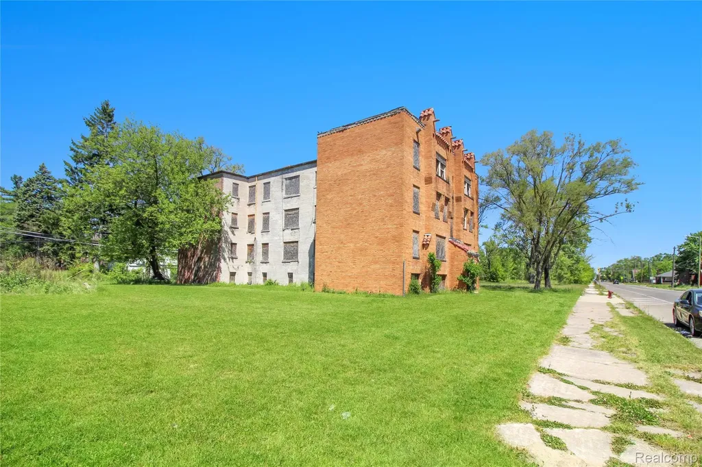 18036 Schoenherr Street Detroit City MI 48205