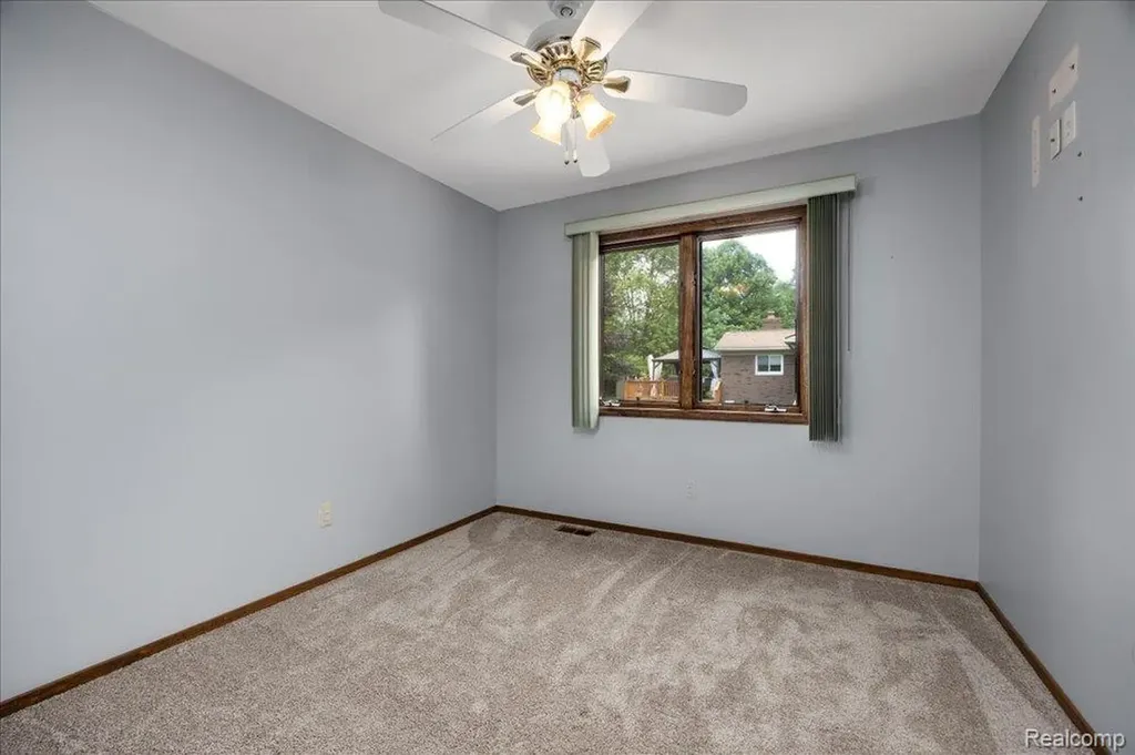 30531 Pembroke Street Livonia City MI 48152