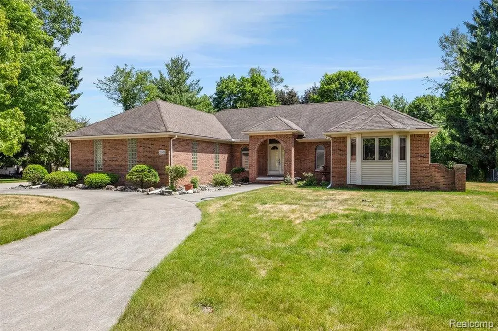 30531 Pembroke Street Livonia City MI 48152