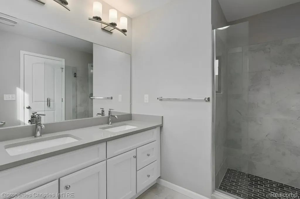 1507 W Fisher Detroit City MI 48216