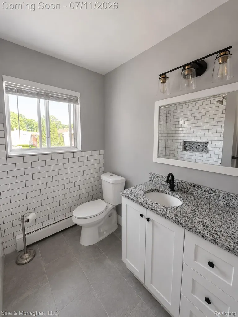 433 Miller Avenue Rochester City MI 48307