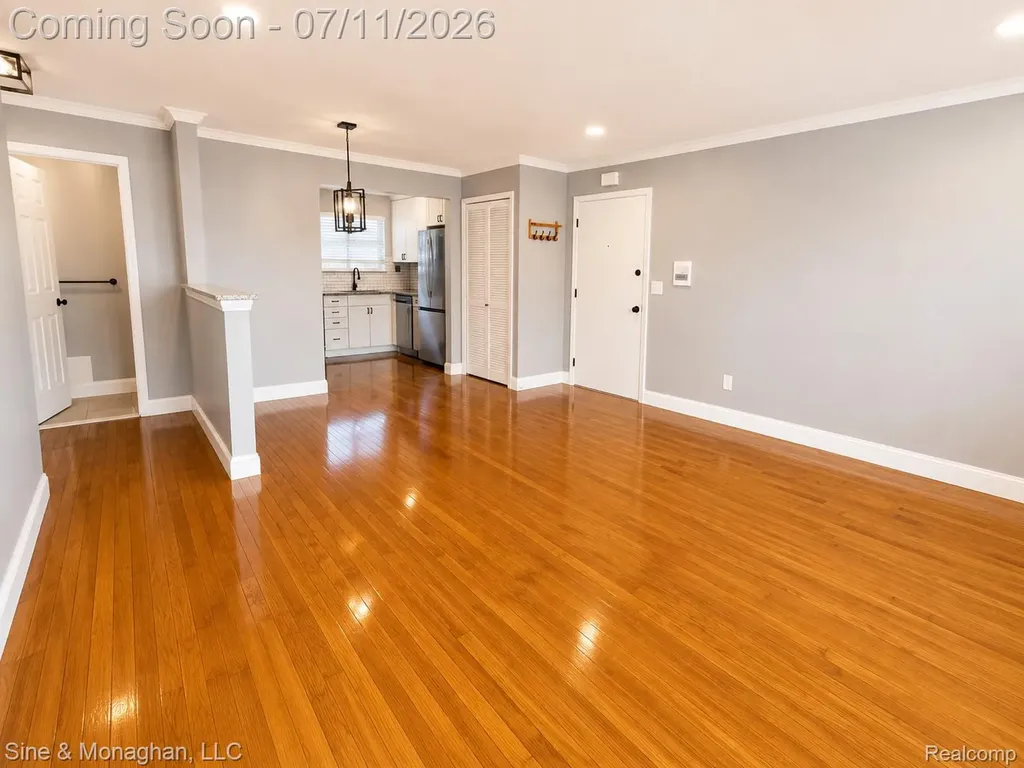 433 Miller Avenue Rochester City MI 48307