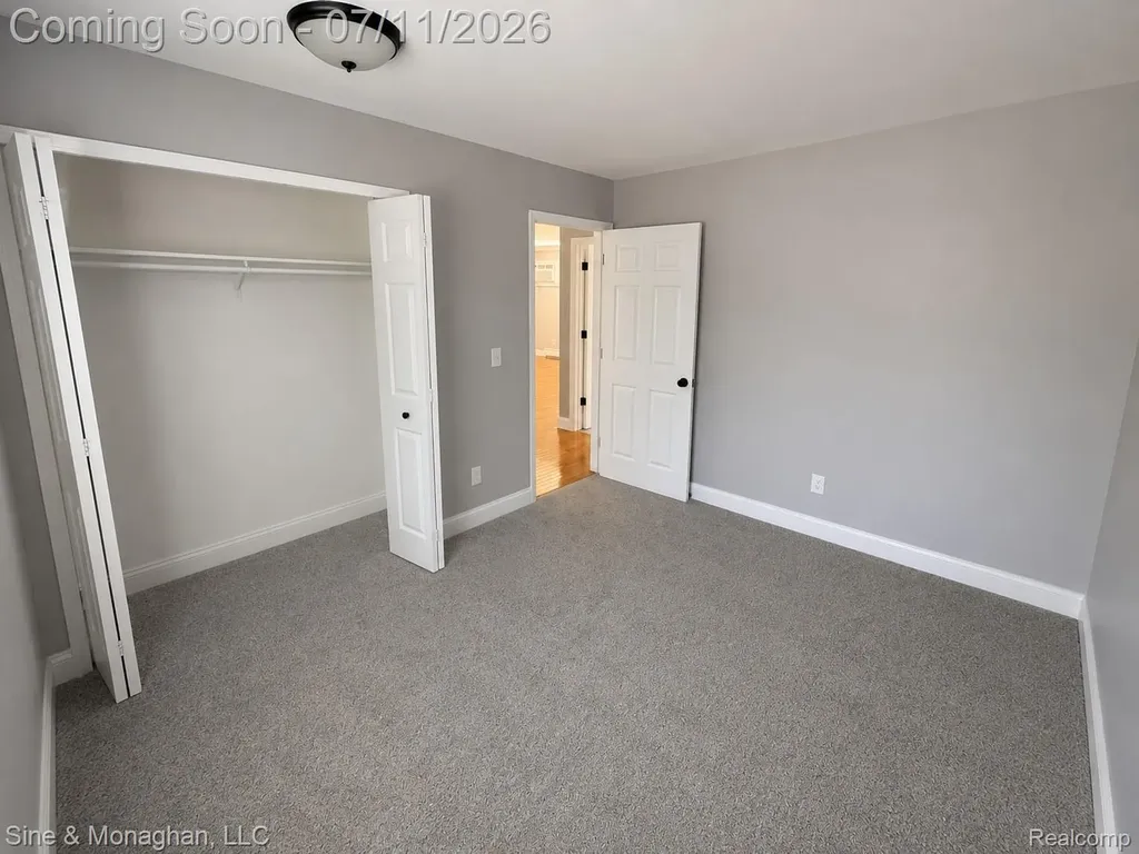 433 Miller Avenue Rochester City MI 48307