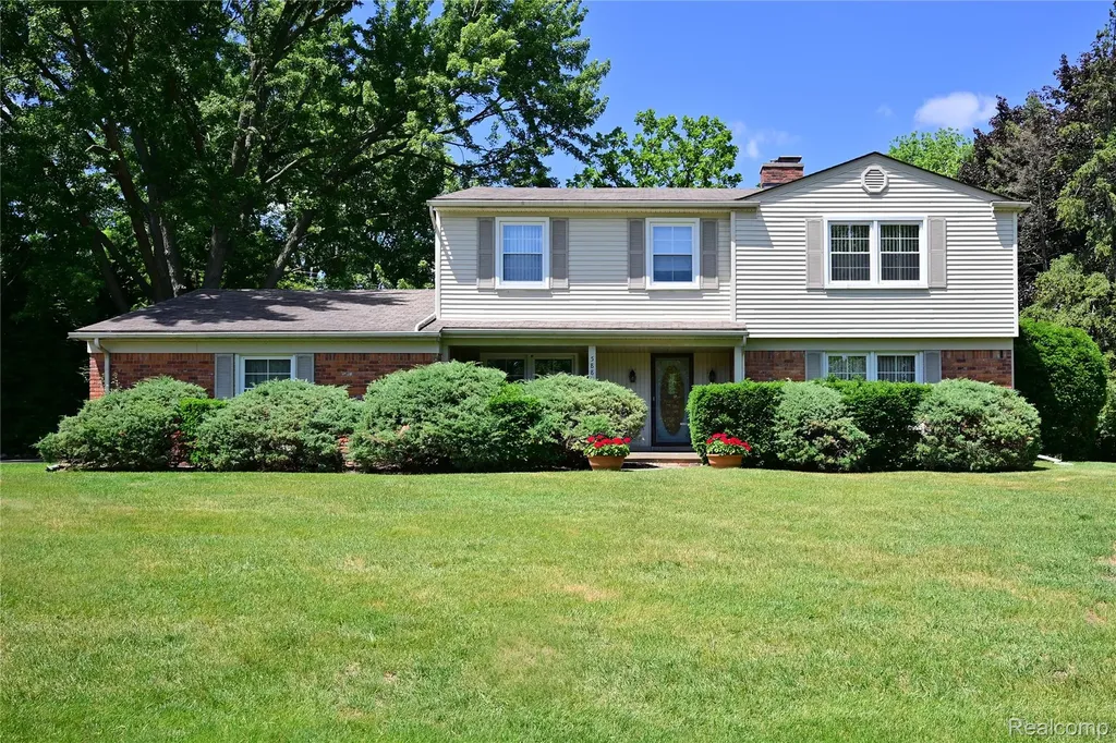 5888 Pentland Road Bloomfield Hills City MI 48301