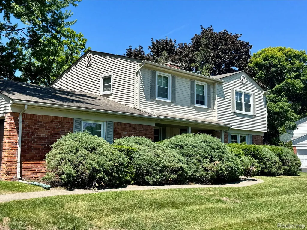5888 Pentland Road Bloomfield Hills City MI 48301