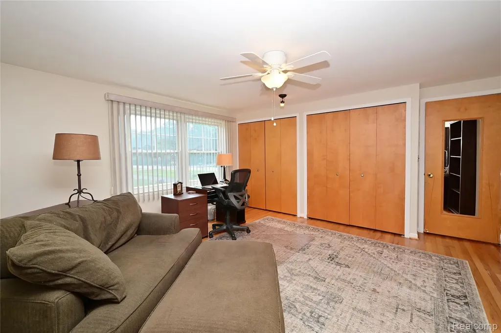 5888 Pentland Road Bloomfield Hills City MI 48301