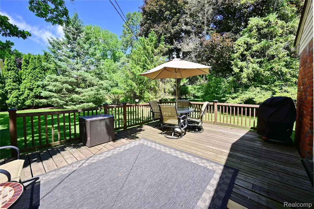 5888 Pentland Road Bloomfield Hills City MI 48301