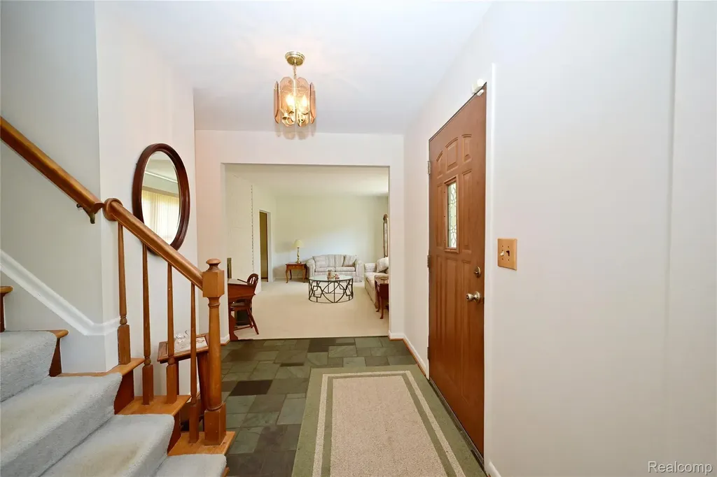 5888 Pentland Road Bloomfield Hills City MI 48301