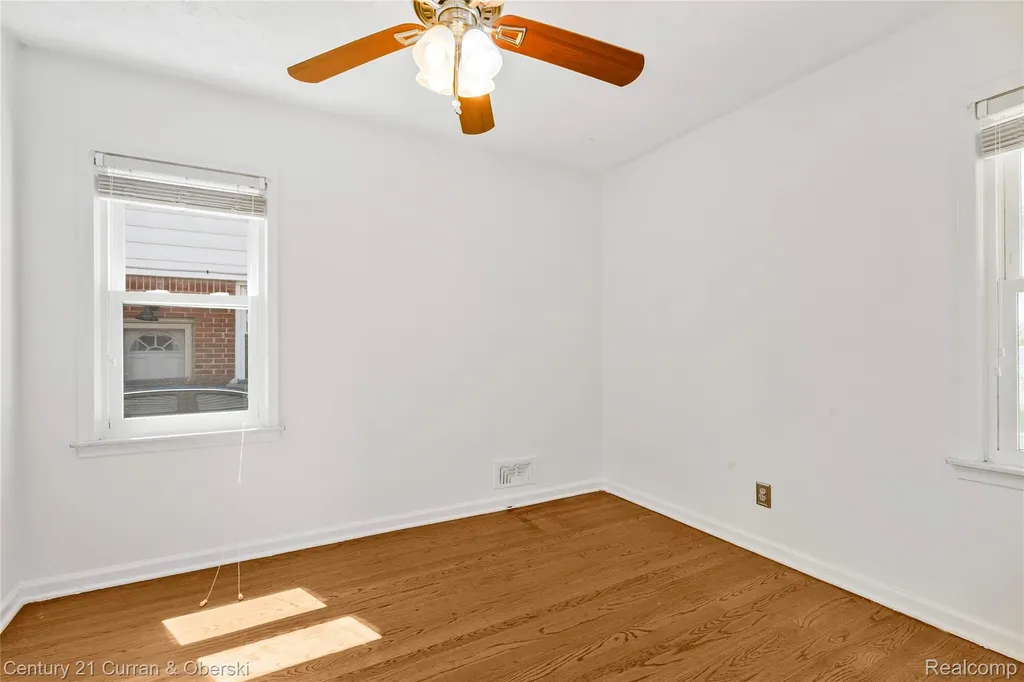 23704 Harvard Street Dearborn City MI 48124