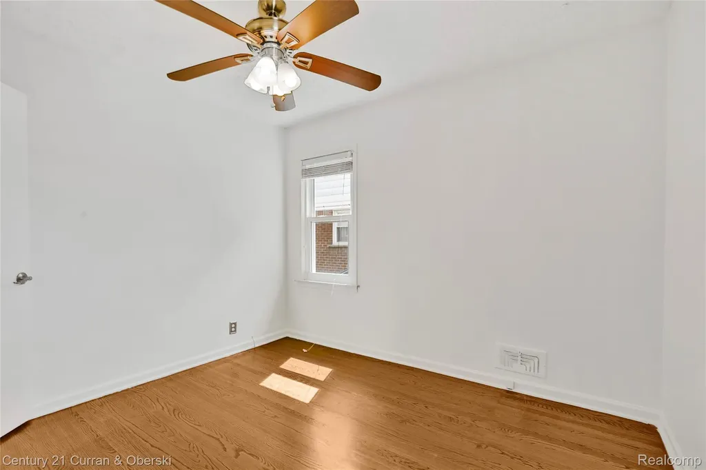 23704 Harvard Street Dearborn City MI 48124