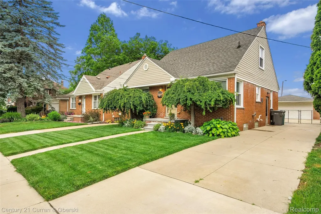 23704 Harvard Street Dearborn City MI 48124