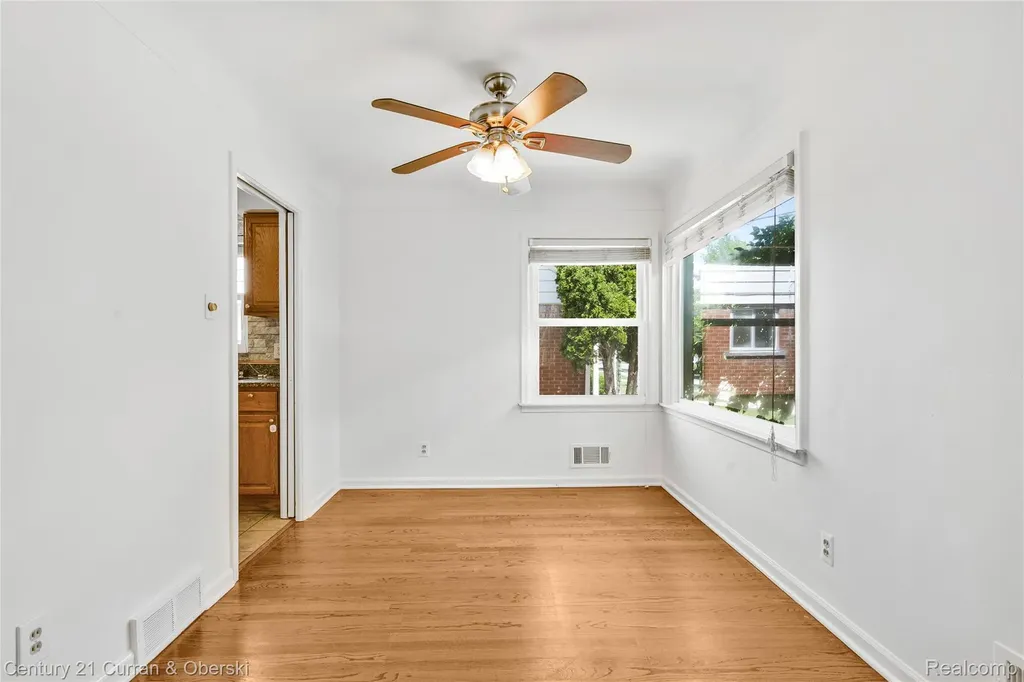 23704 Harvard Street Dearborn City MI 48124