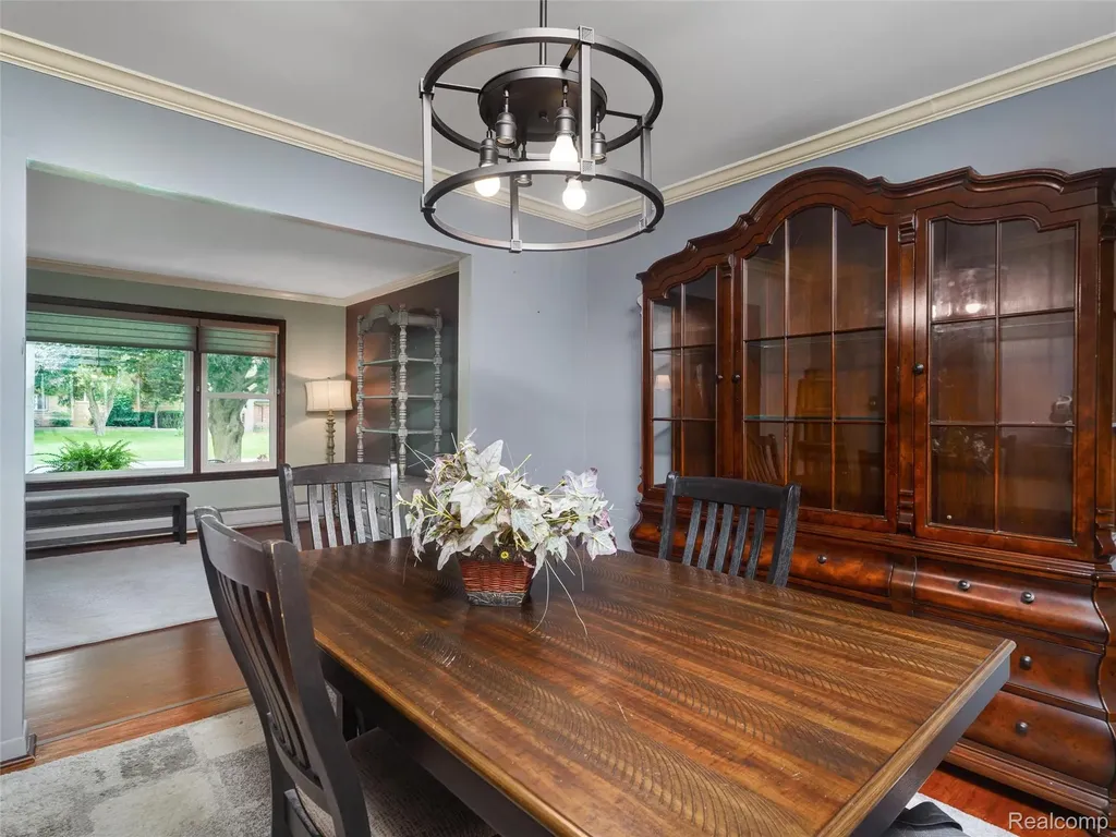 2143 Avoncrest Drive Rochester Hills City MI 48309