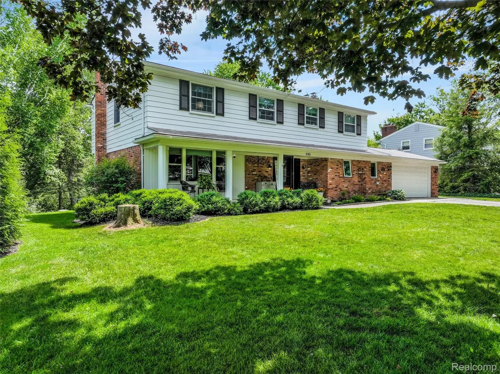 2143 Avoncrest Drive Rochester Hills City MI 48309