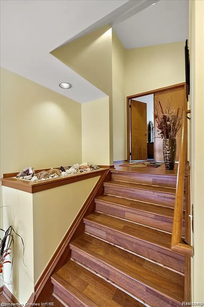 4566 Walden Drive Bloomfield Hills City MI 48301