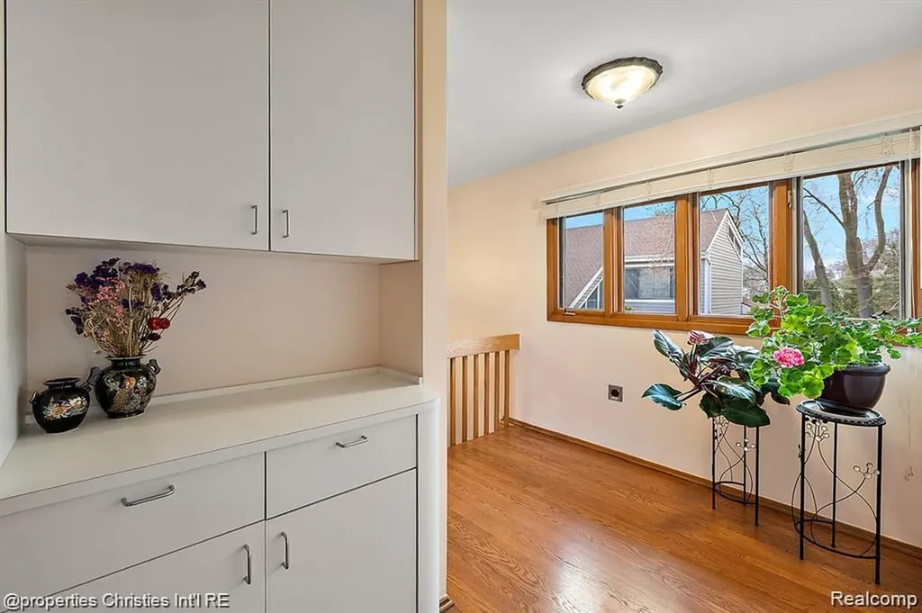 4566 Walden Drive Bloomfield Hills City MI 48301