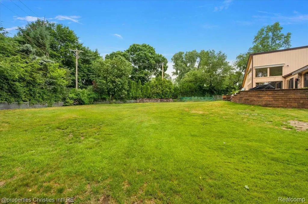 4566 Walden Drive Bloomfield Hills City MI 48301