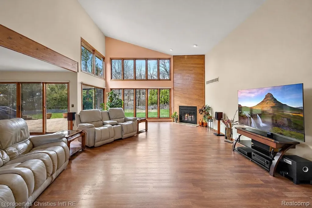 4566 Walden Drive Bloomfield Hills City MI 48301
