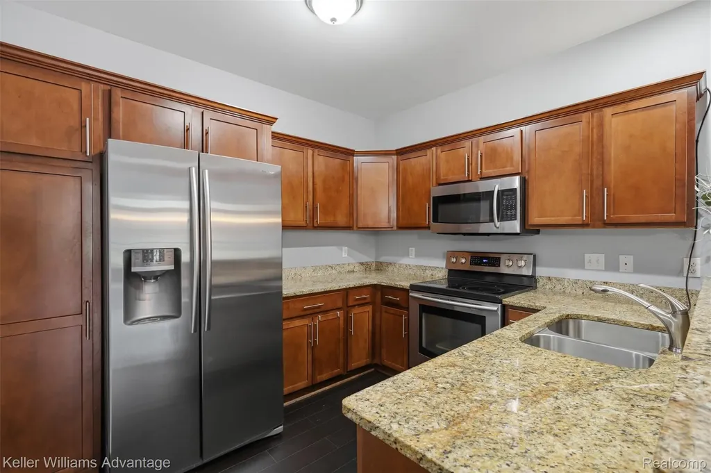 45658 S Stonewood Road Canton Charter Township MI 48187