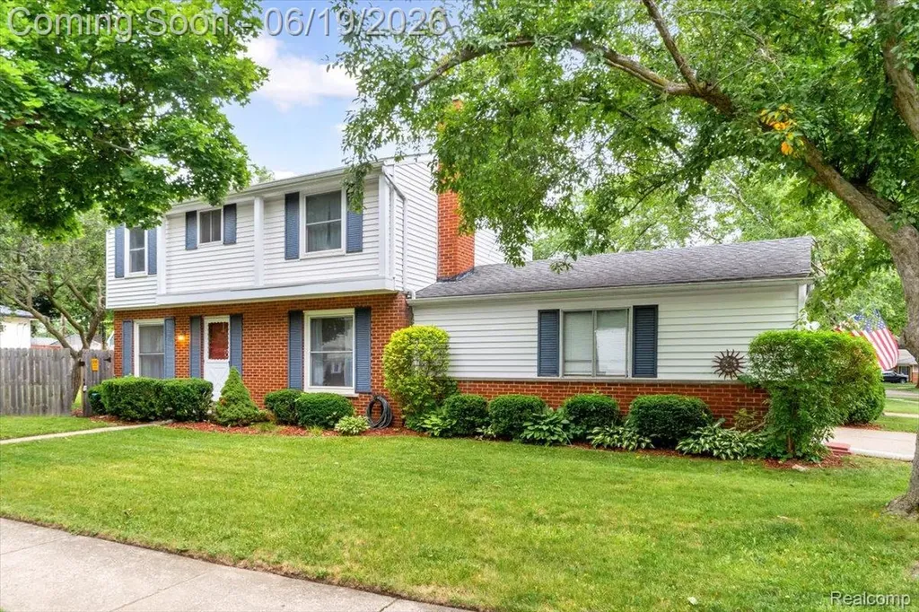 665 Langley Boulevard Clawson City MI 48017