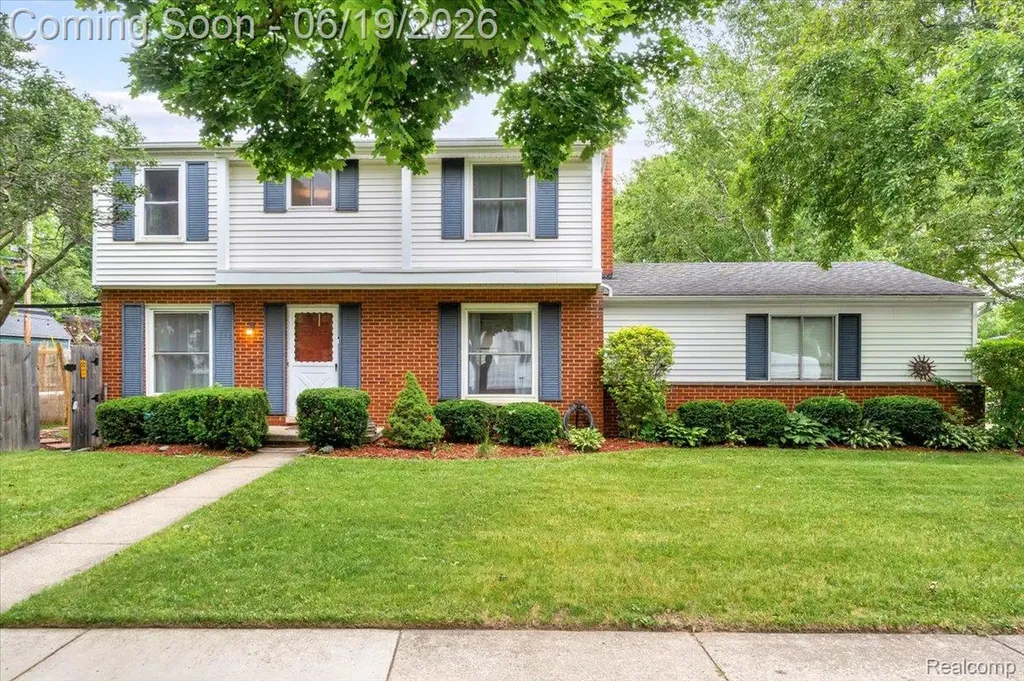 665 Langley Boulevard Clawson City MI 48017