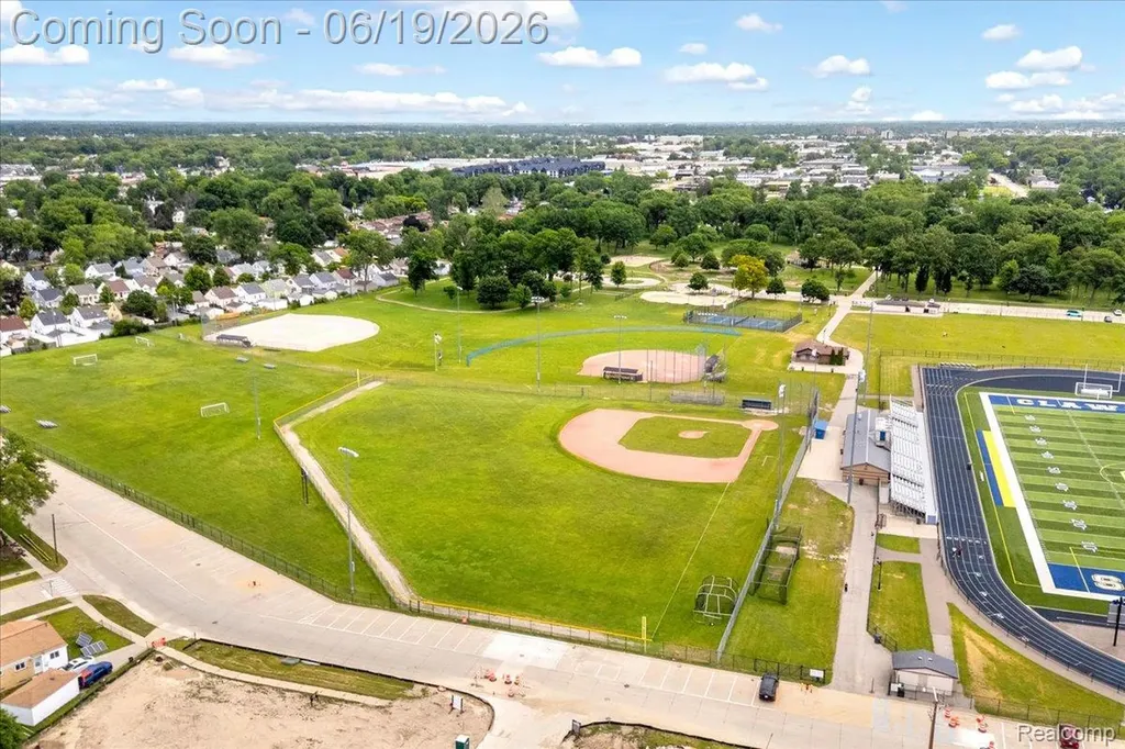 665 Langley Boulevard Clawson City MI 48017
