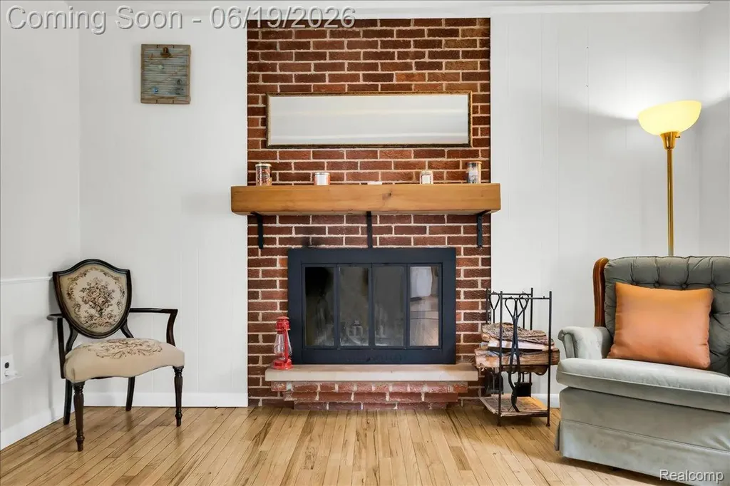 665 Langley Boulevard Clawson City MI 48017