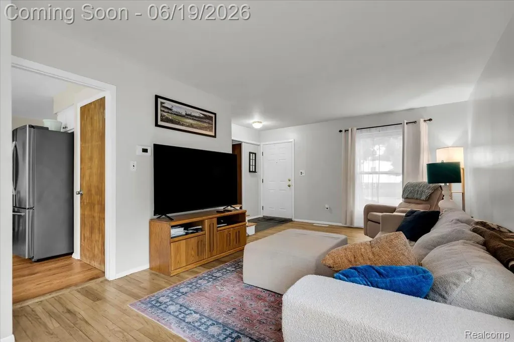 665 Langley Boulevard Clawson City MI 48017