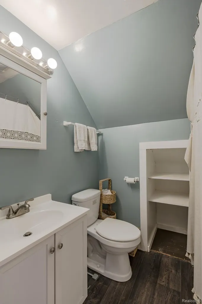 3330 Ellwood Avenue Royal Oak City MI 48073