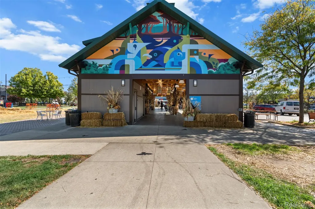 33648 Baldwin Street Farmington Hills City MI 48336